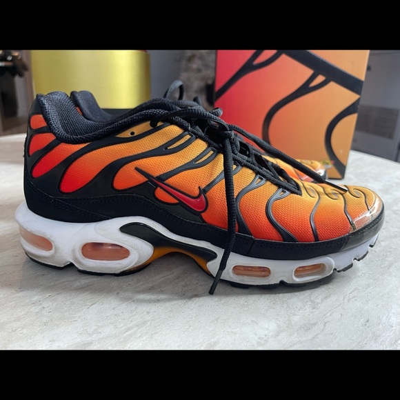 SOLDSOLDSOLD NIKE AIR MAX PLUS SUNSET TIGER SHOES - Picture 2 of 9